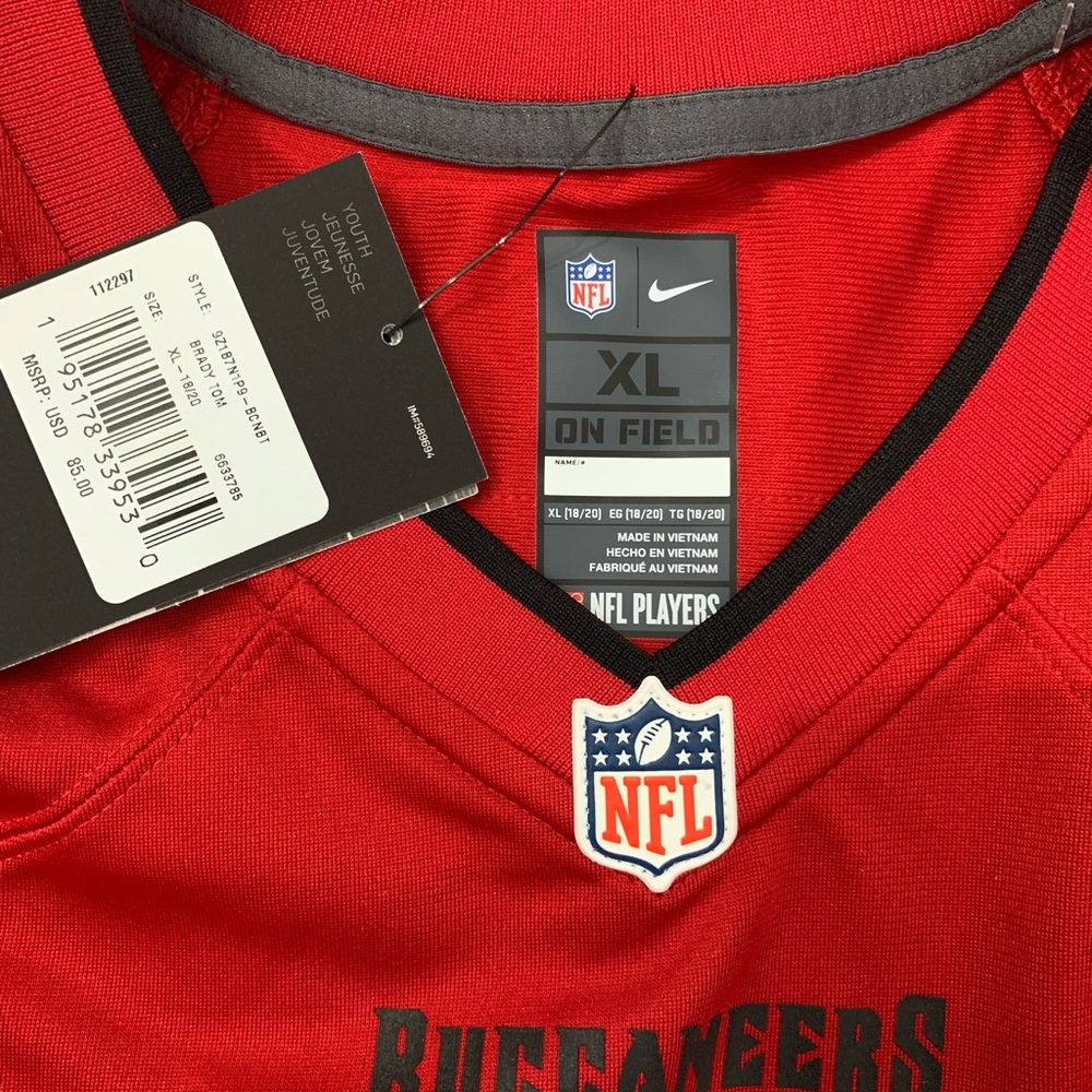 Official NFL Nike Tom Brady NWT Tampa Bay Bucs Youth Jersey - Picture 5 of 5